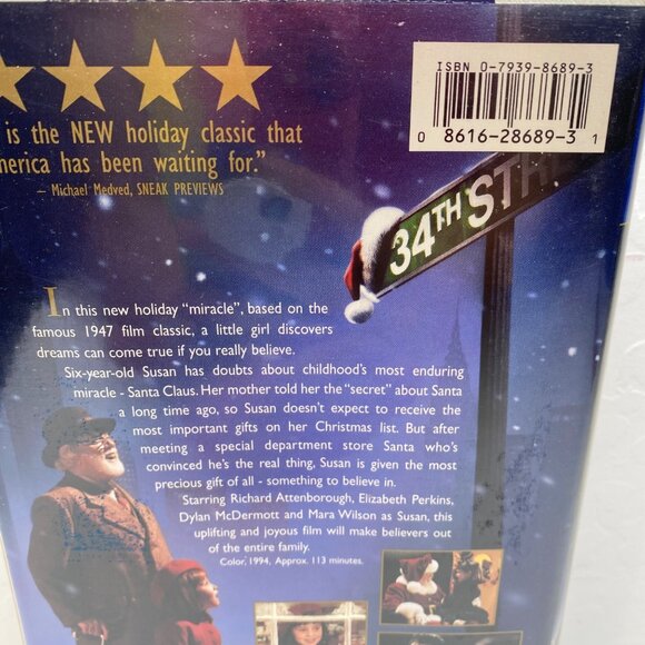 Vintage Fox Video Miracle On 34th Street VHS Tape Clamshell Case Family Feature - Picture 3 of 9